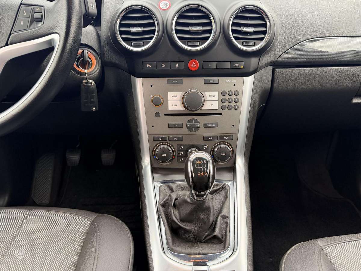 Opel Antara 2013 — photo 20