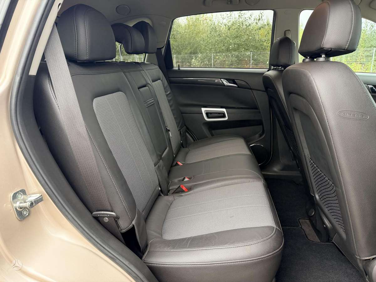 Opel Antara 2013 — photo 22