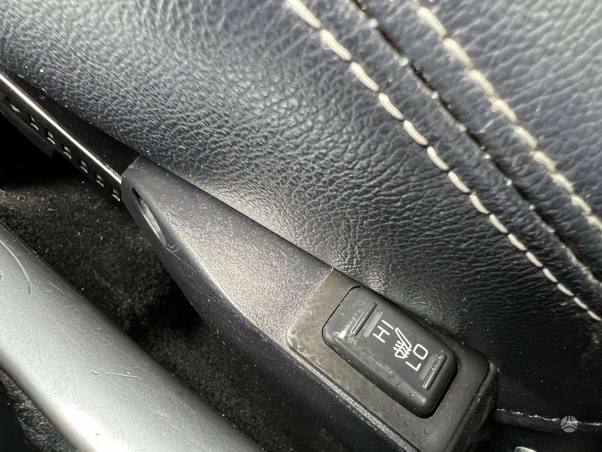 Mitsubishi Outlander 2012 — photo 23