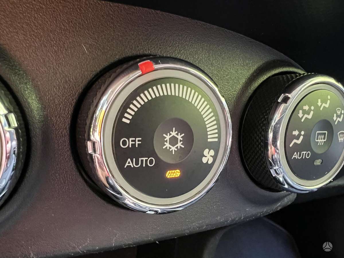 Mitsubishi Outlander 2012 — photo 31