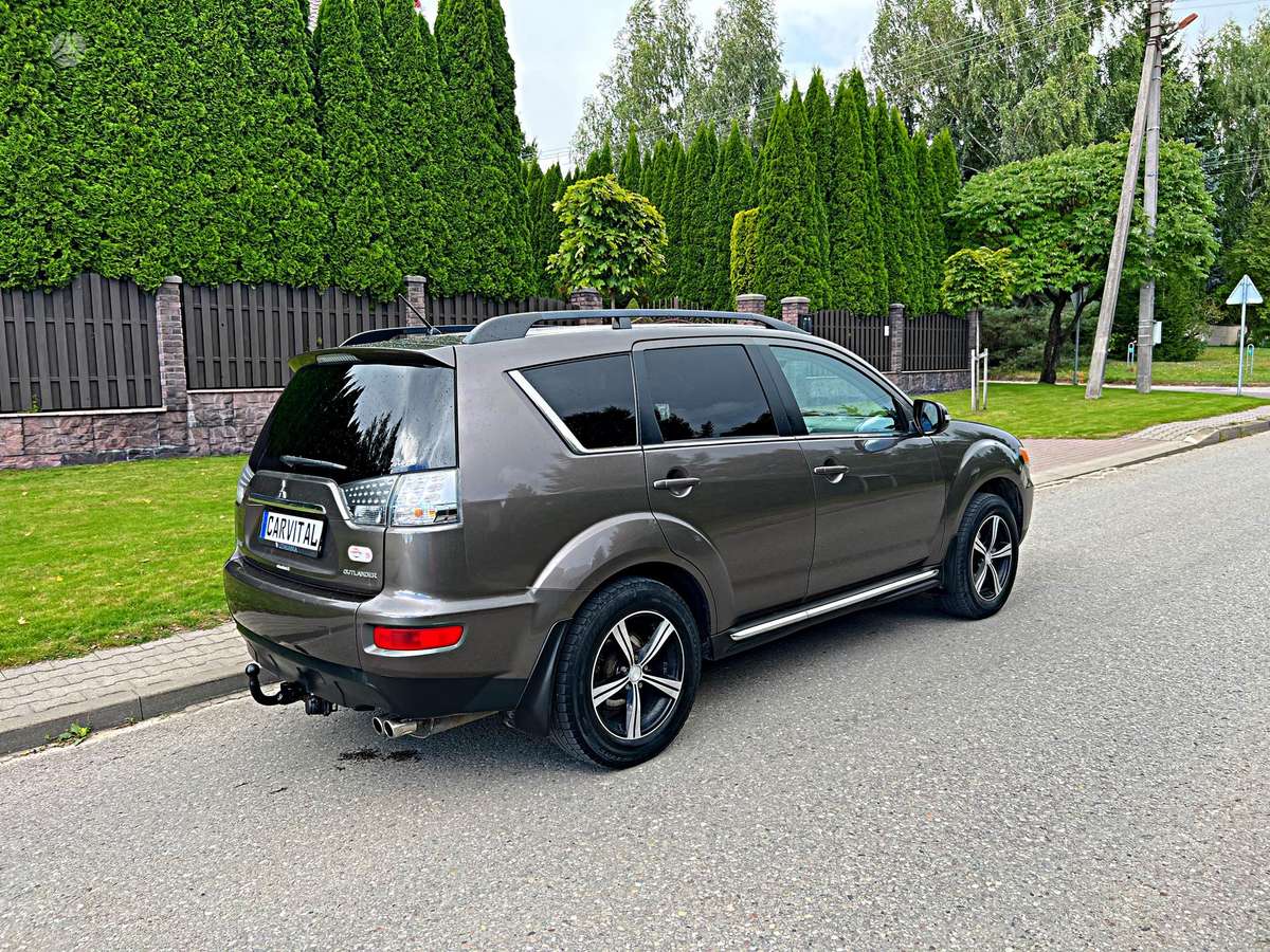 Mitsubishi Outlander 2012 — engine 2179 cm³, 156 HP (115kW)