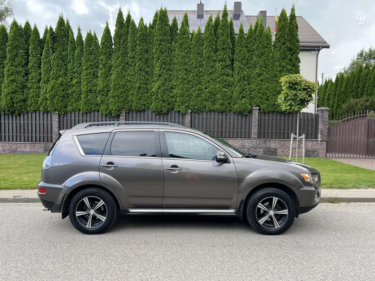 Mitsubishi Outlander 2012 — photo 5