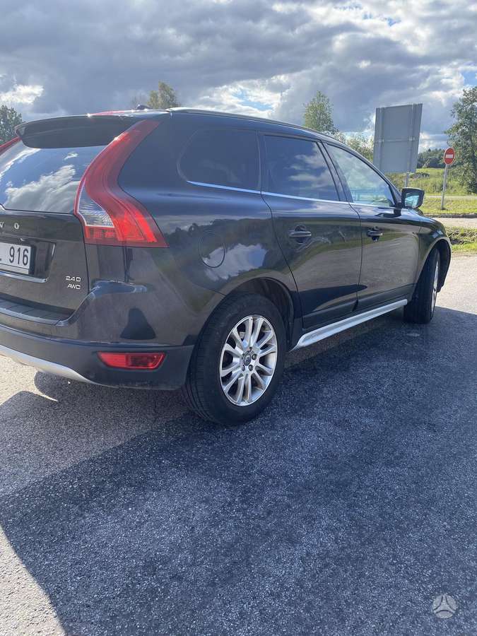 Volvo XC60 2009 — photo 12