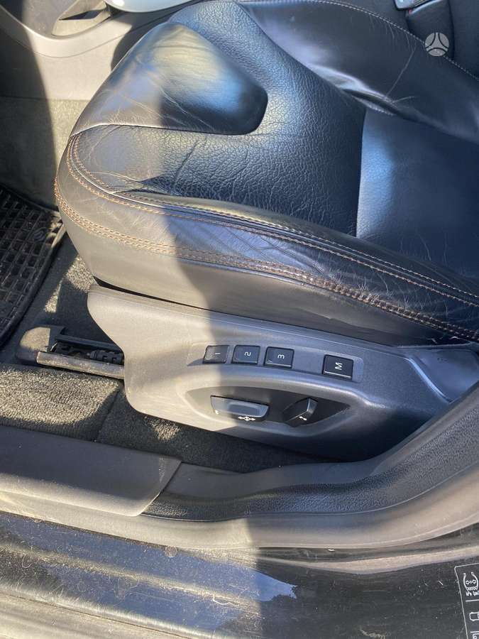 Volvo XC60 2009 — photo 8