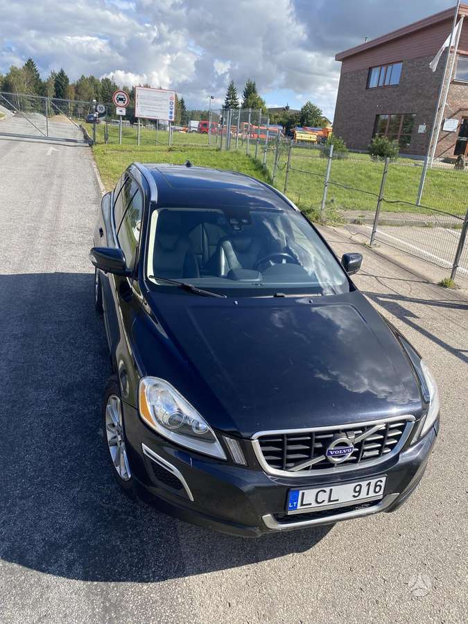 Volvo XC60 2009 — photo 9
