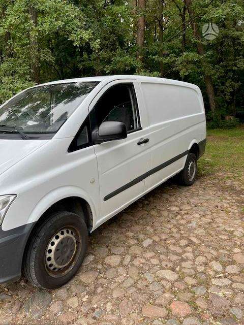 Mercedes-Benz Vito 2014 — rear view