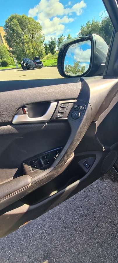 Honda Accord 2012 — photo 10
