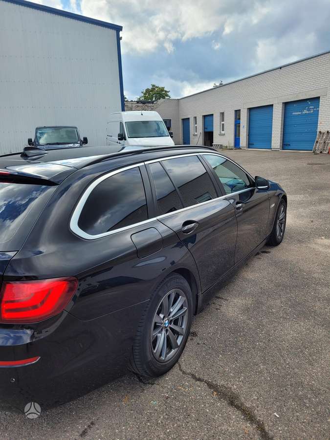 BMW 520 2011 — engine 1995 cm³, 184 HP (135kW)