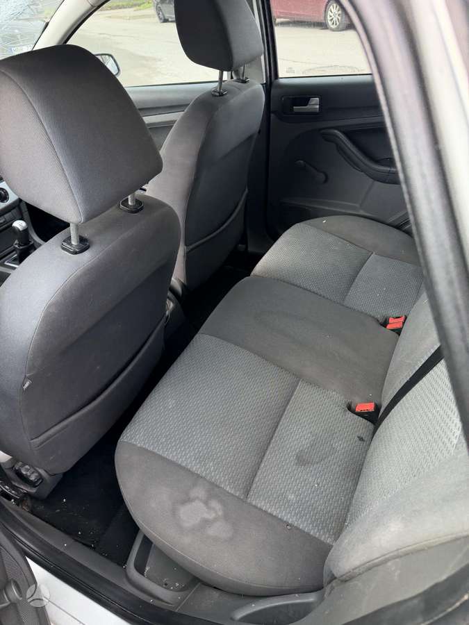Ford Focus 2007 — photo 8
