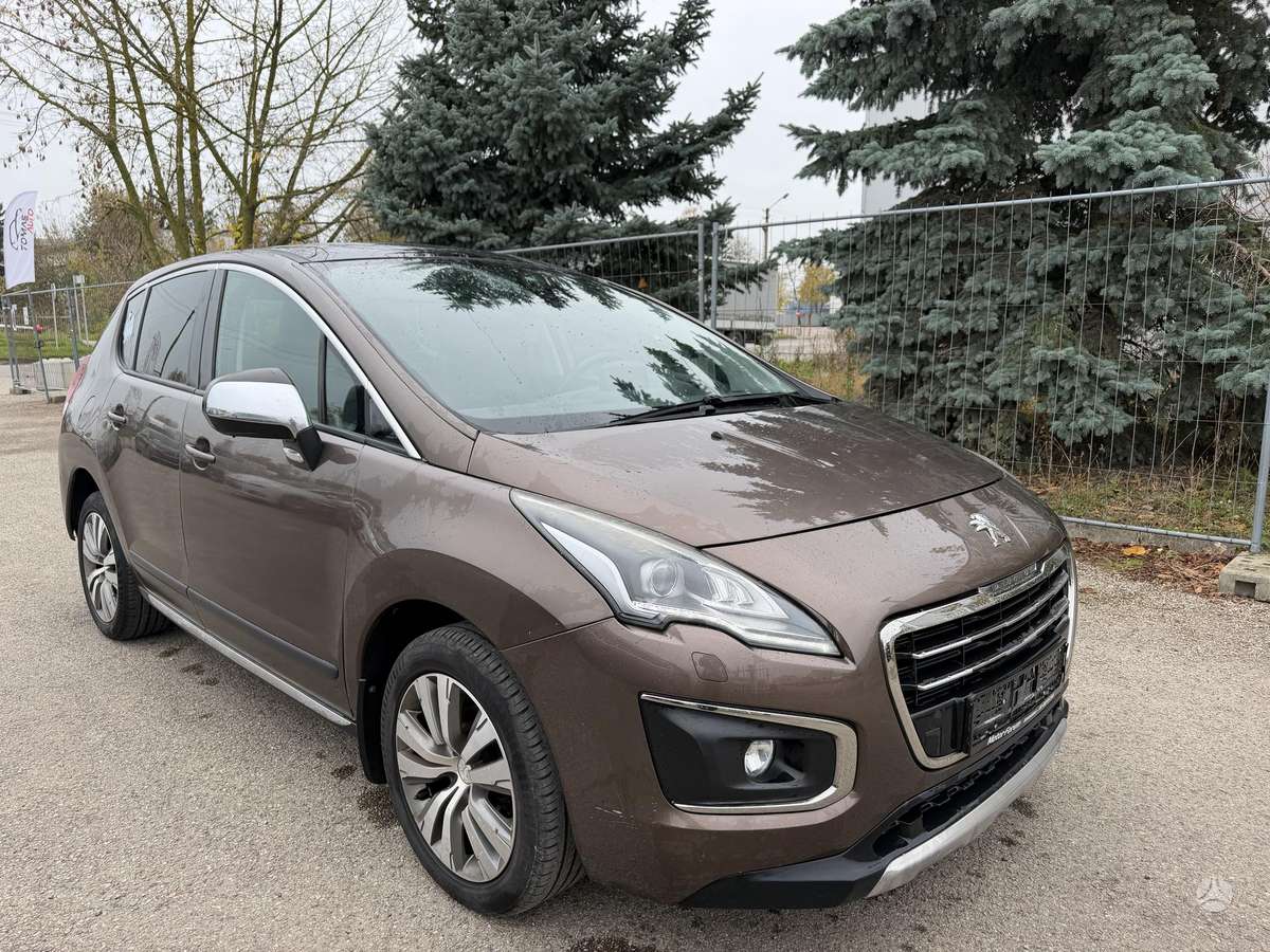 Peugeot 3008 2015 — салон