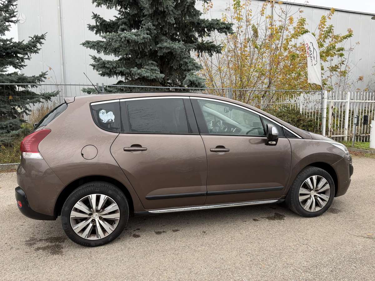 Peugeot 3008 2015 — двигун 1560 cm³, 120 HP (88kW)