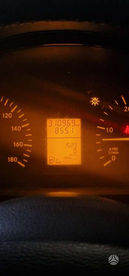 Mercedes-Benz Sprinter 2013 — engine 2700 cm³, 136 HP (100kW)