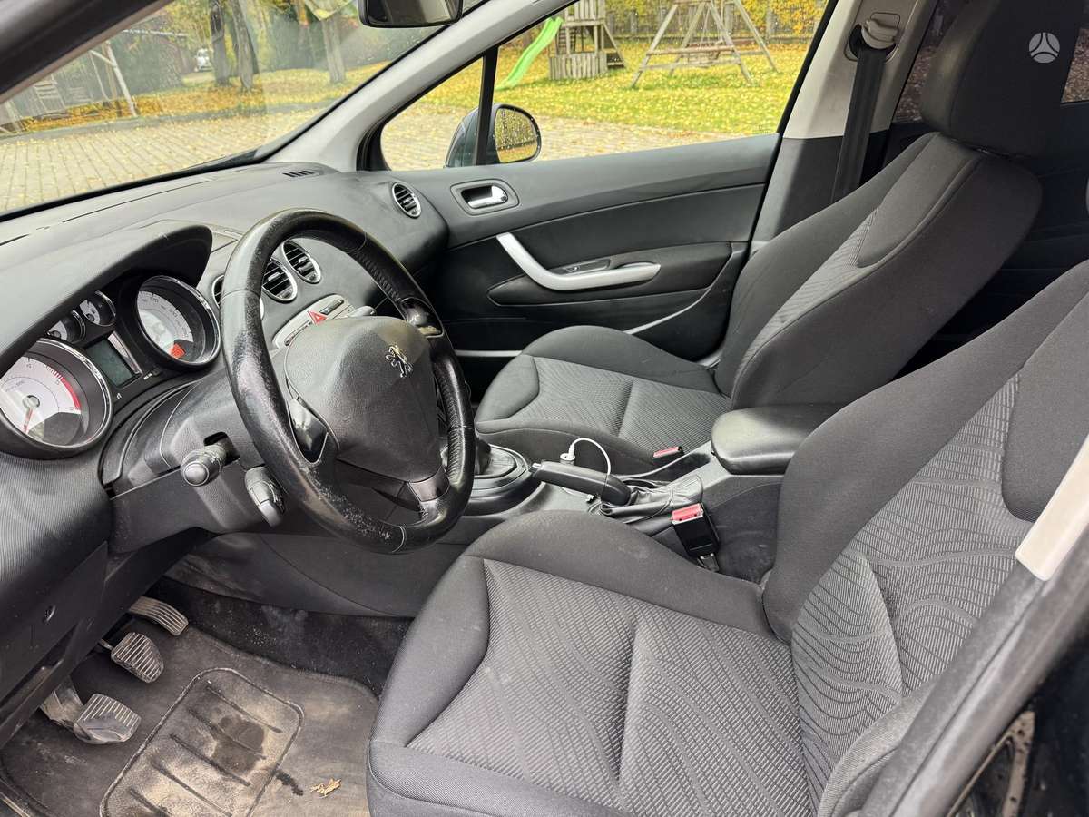 Peugeot 308 2011 — photo 5