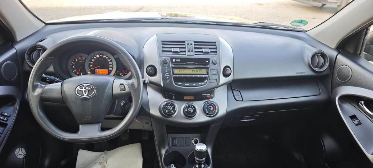 Toyota RAV4 2013 — фото 17