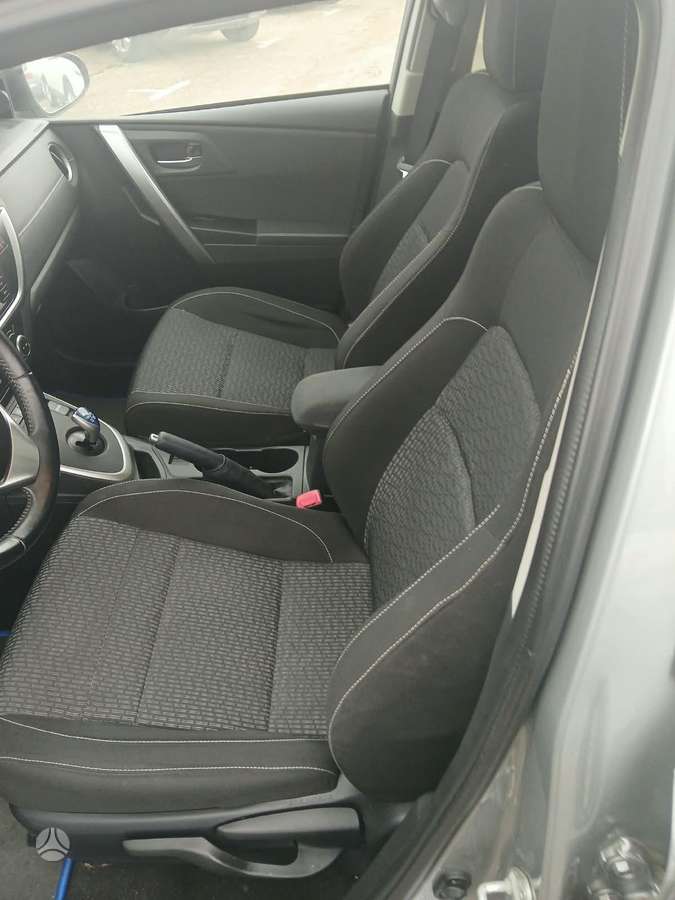 Toyota Auris 2015 — photo 10