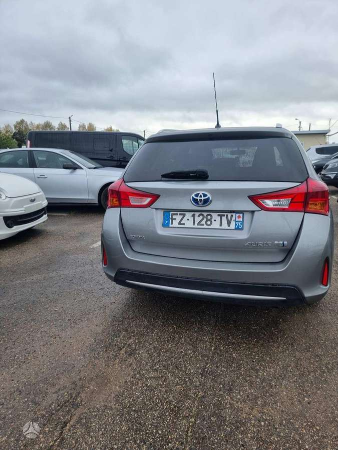 Toyota Auris 2015 — photo 5