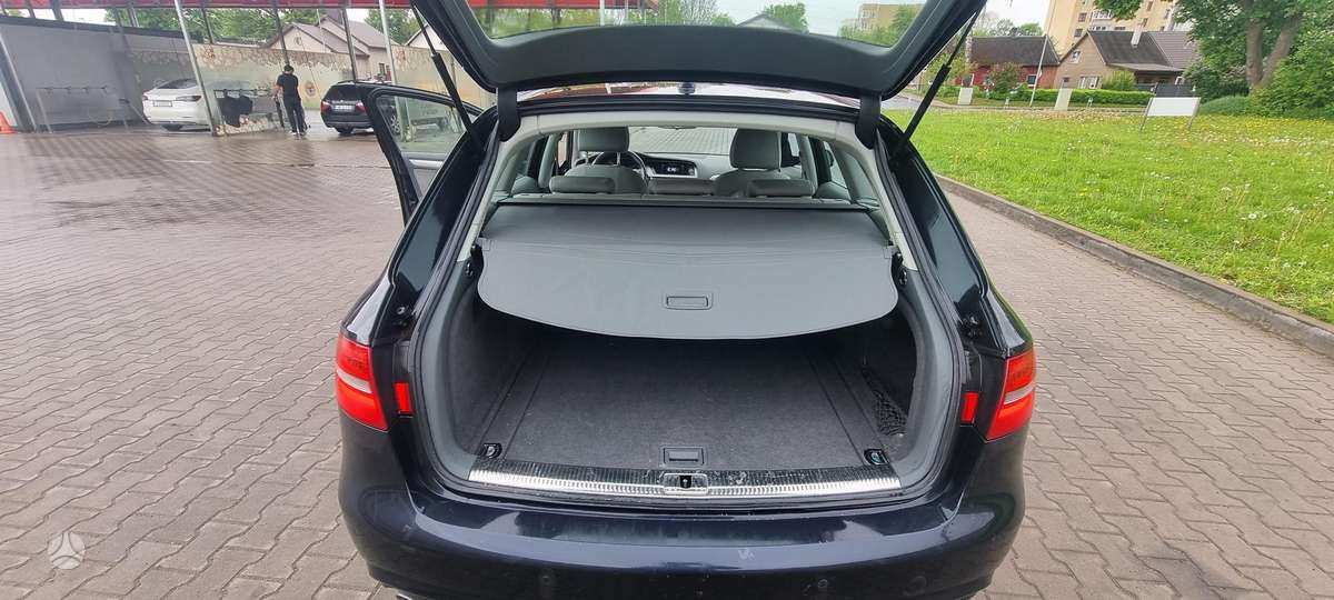 Audi A4 2014 — photo 17