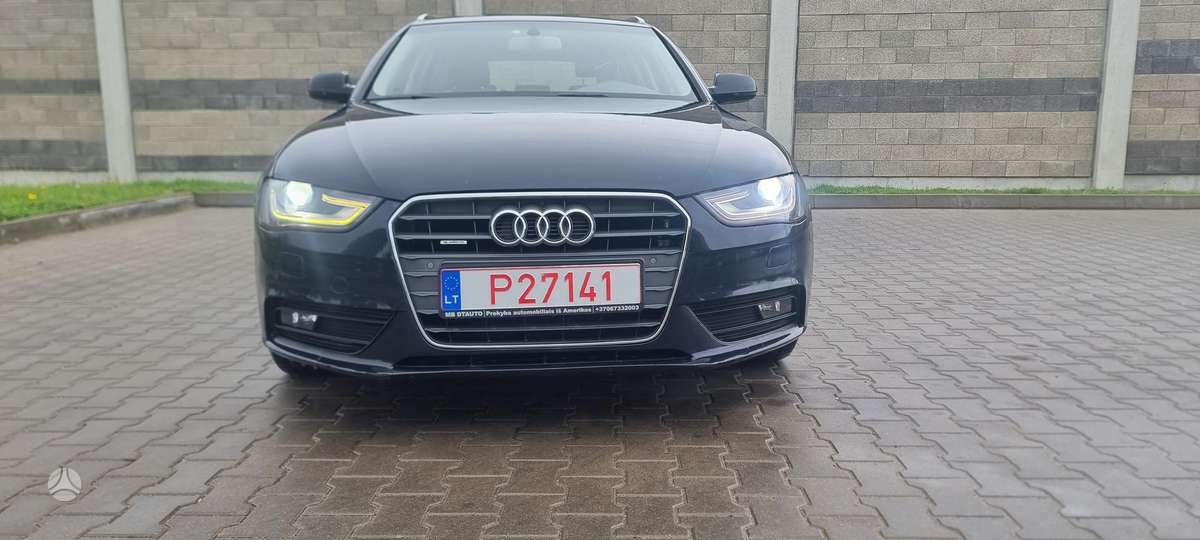 Audi A4 2014 — interior
