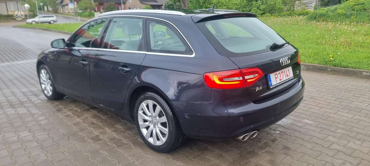Audi A4 2014 — photo 7
