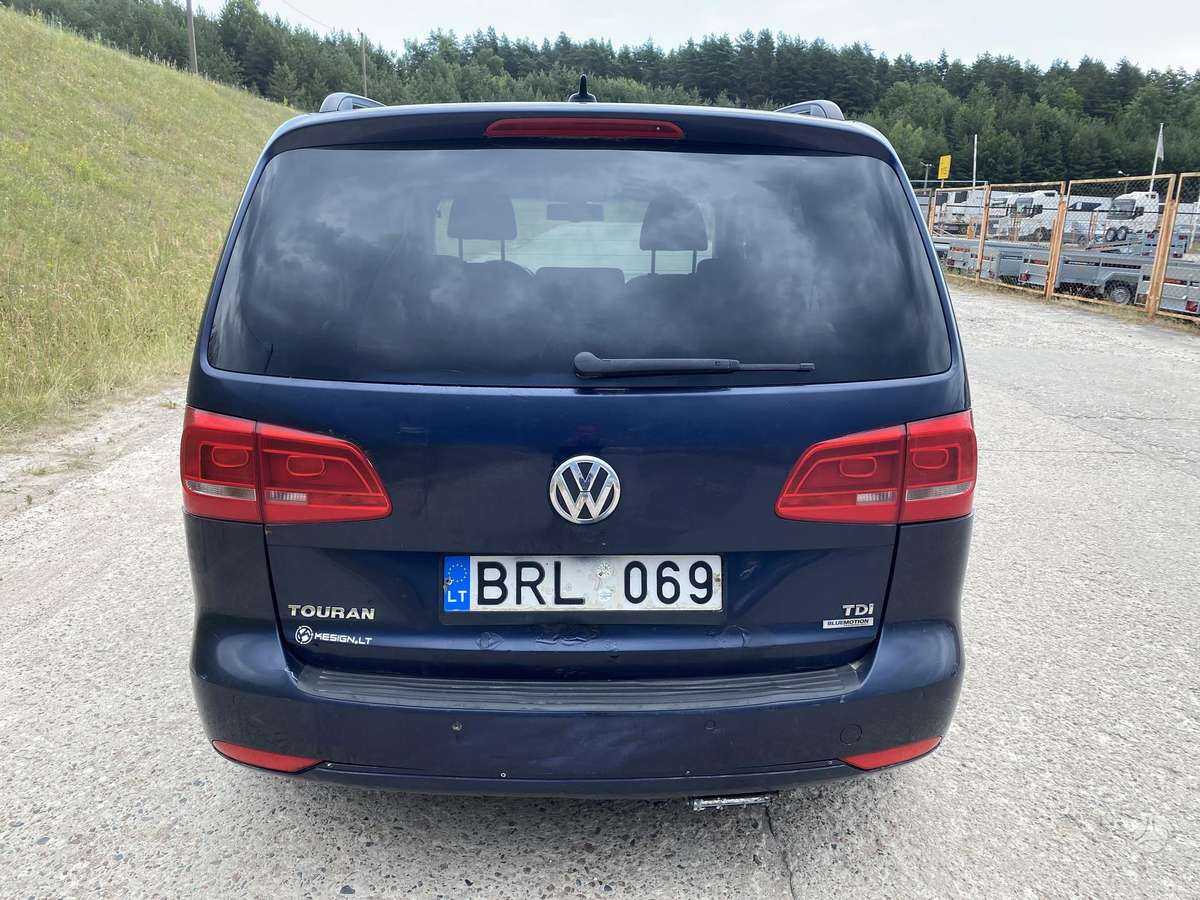 Volkswagen Touran 2010 — photo 5