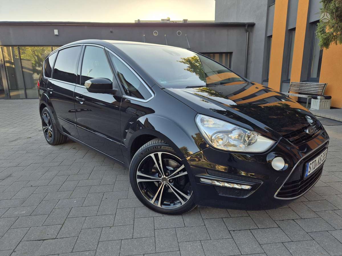 Ford S-MAX 2011 — photo 14