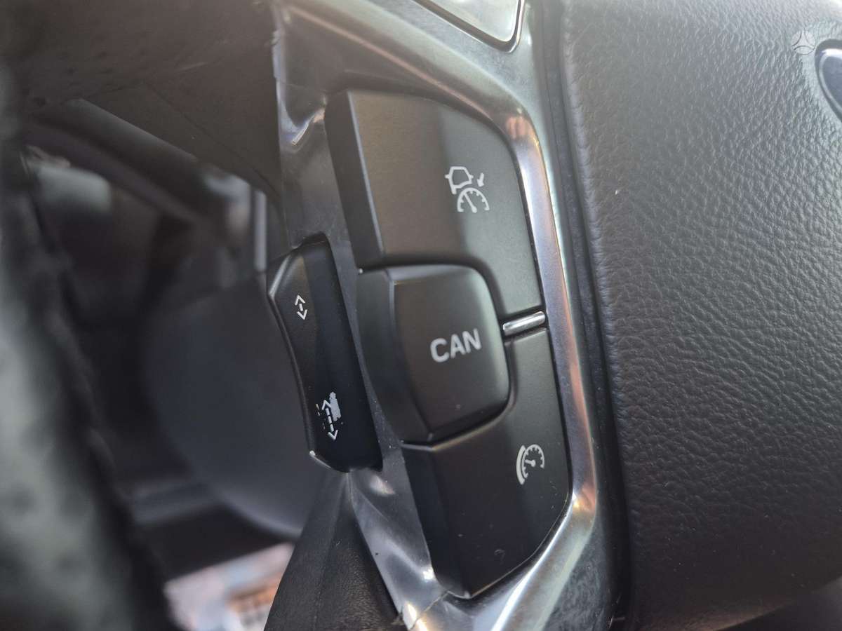 Ford S-MAX 2011 — photo 26