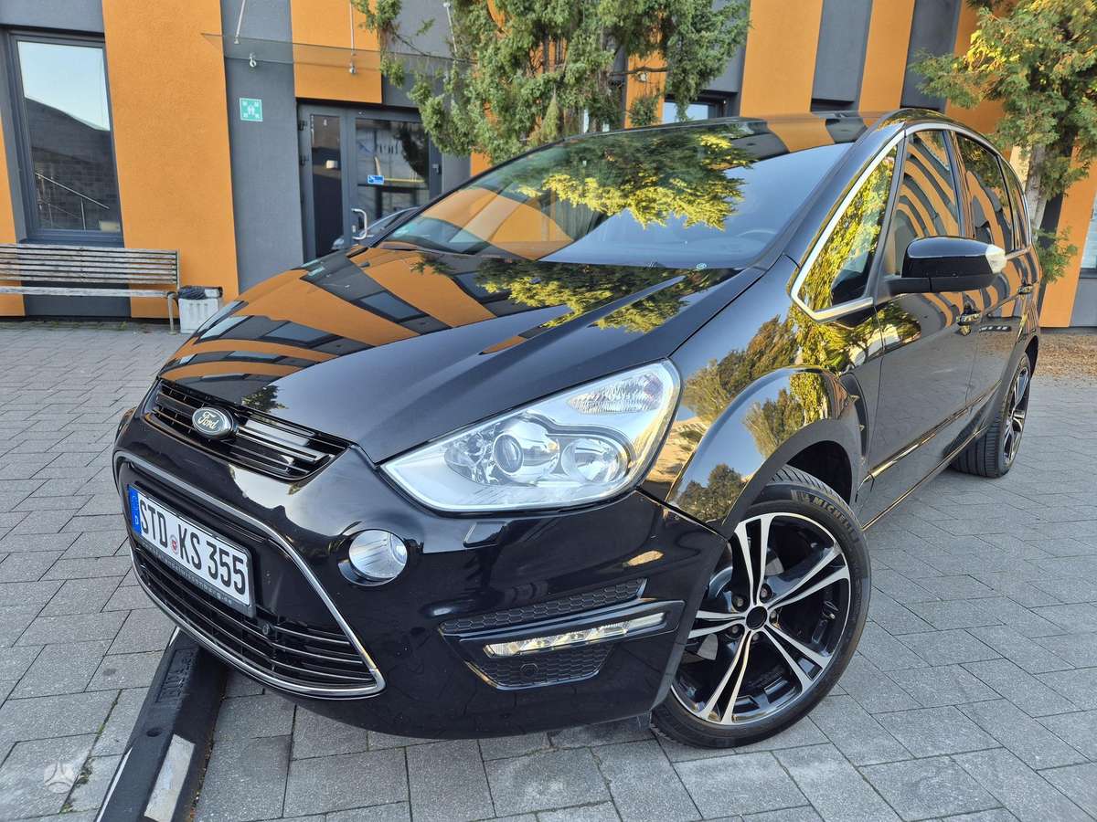 Ford S-MAX 2011 — photo 9