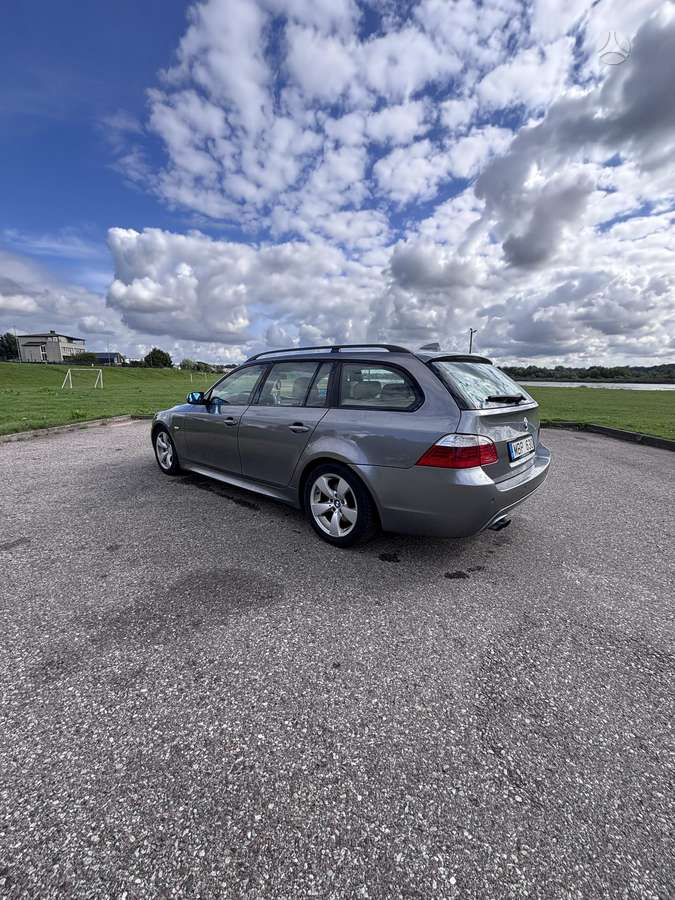 BMW 530 2007 — двигун 2993 cm³, 235 HP (173kW)
