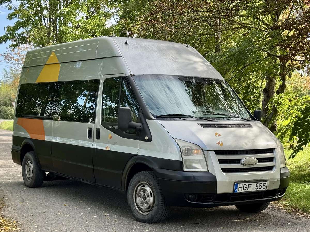 Ford Transit 2007 — салон