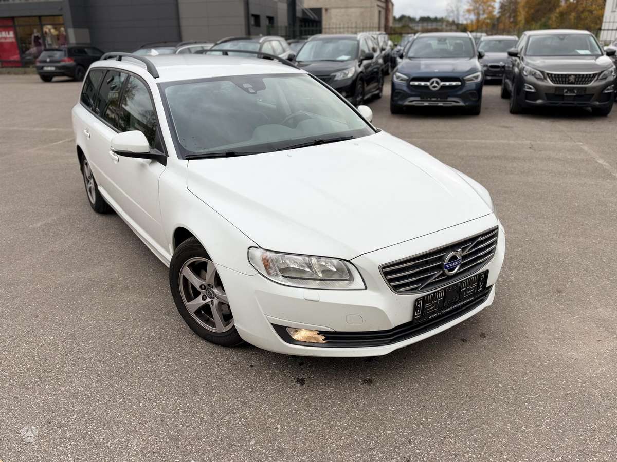 Volvo V70 2014 — interior