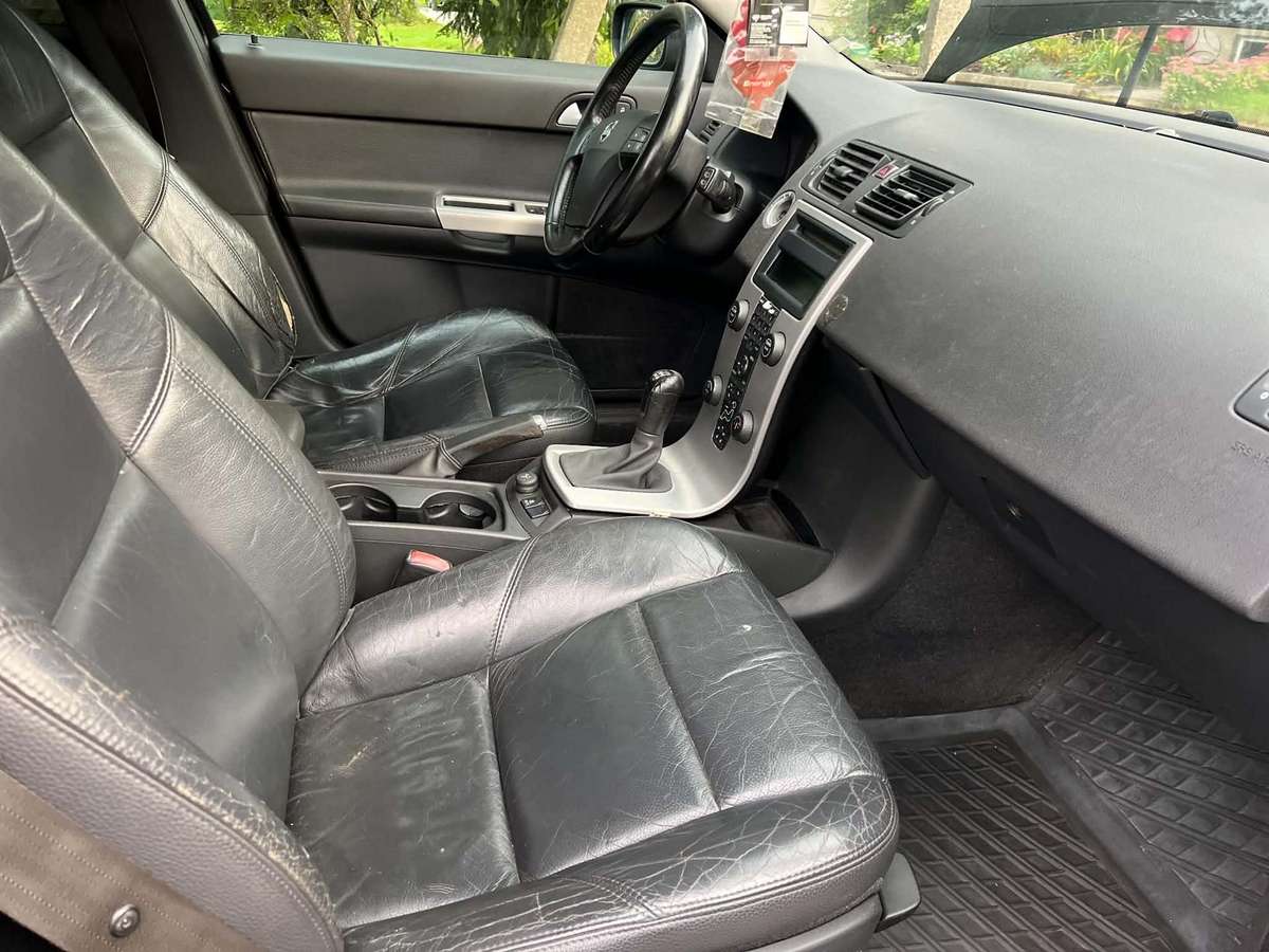 Volvo V50 2005 — photo 13