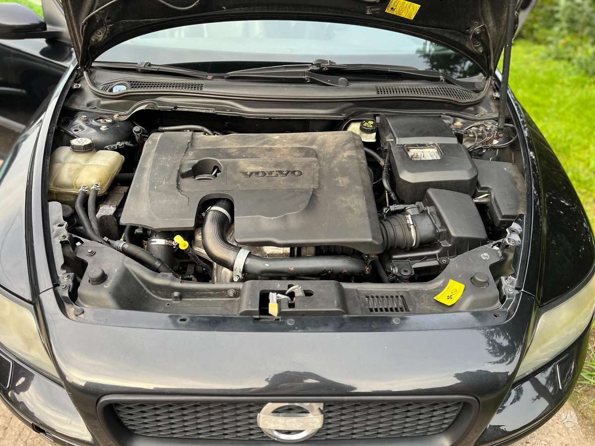 Volvo V50 2005 — photo 15