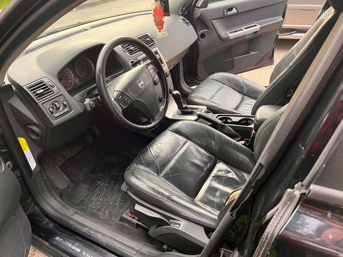 Volvo V50 2005 — photo 17
