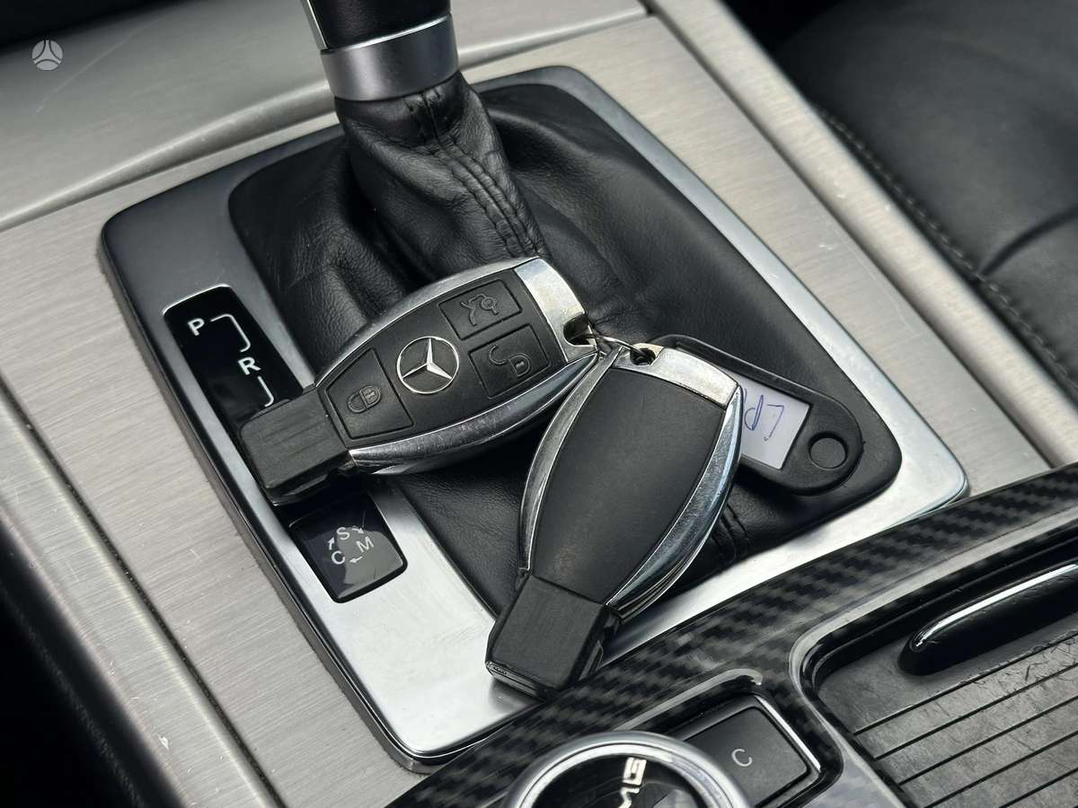 Mercedes-Benz E250 2010 — photo 14