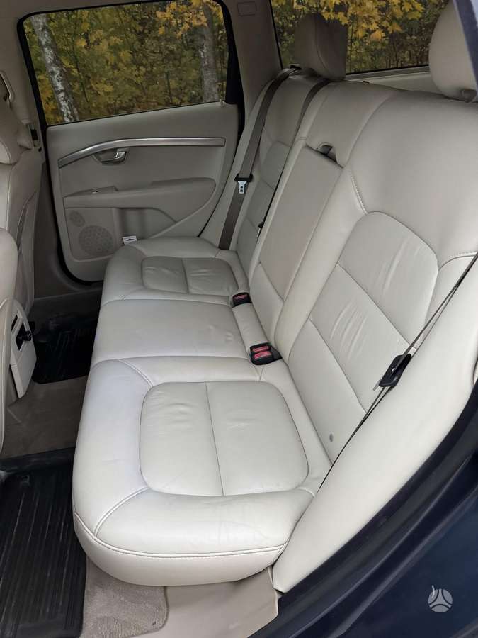 Volvo V70 2008 — photo 18