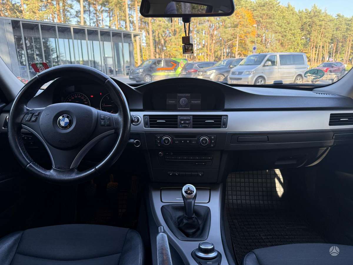 BMW 320 2007 — photo 10