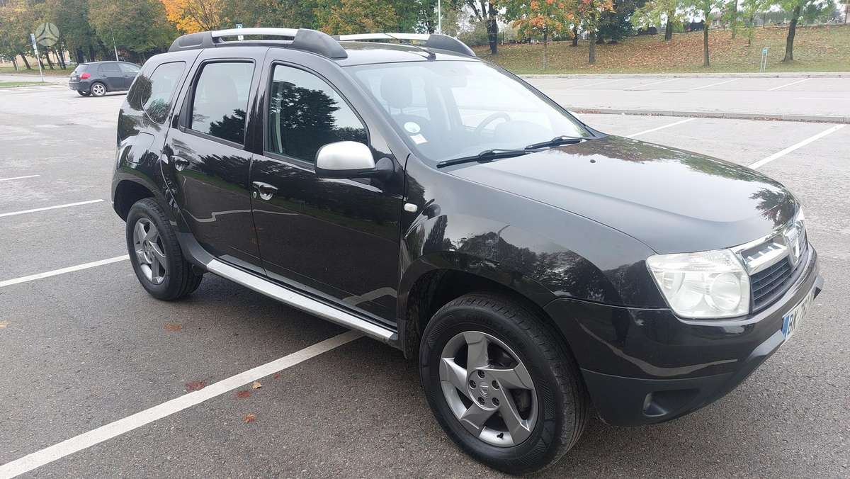 Dacia Duster 2011 — вигляд ззаду