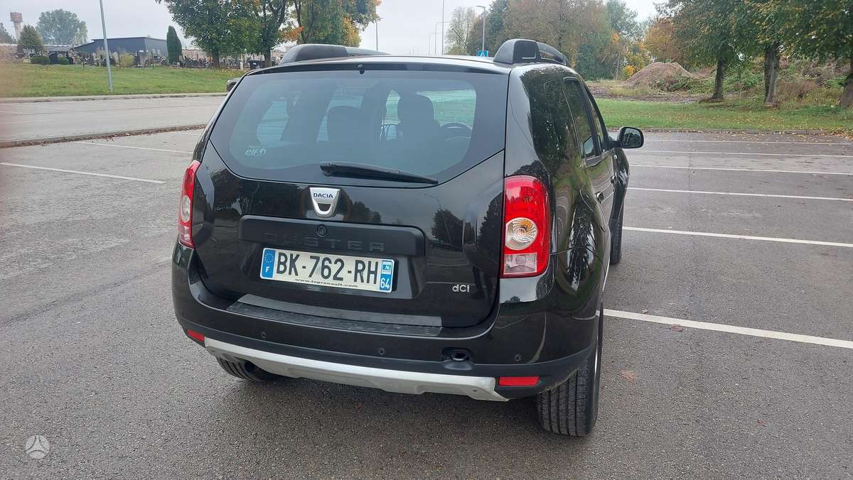 Dacia Duster 2011 — двигун 1500 cm³, 110 HP (81kW)