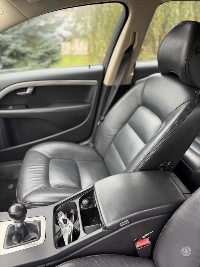Volvo XC70 2008 — photo 13