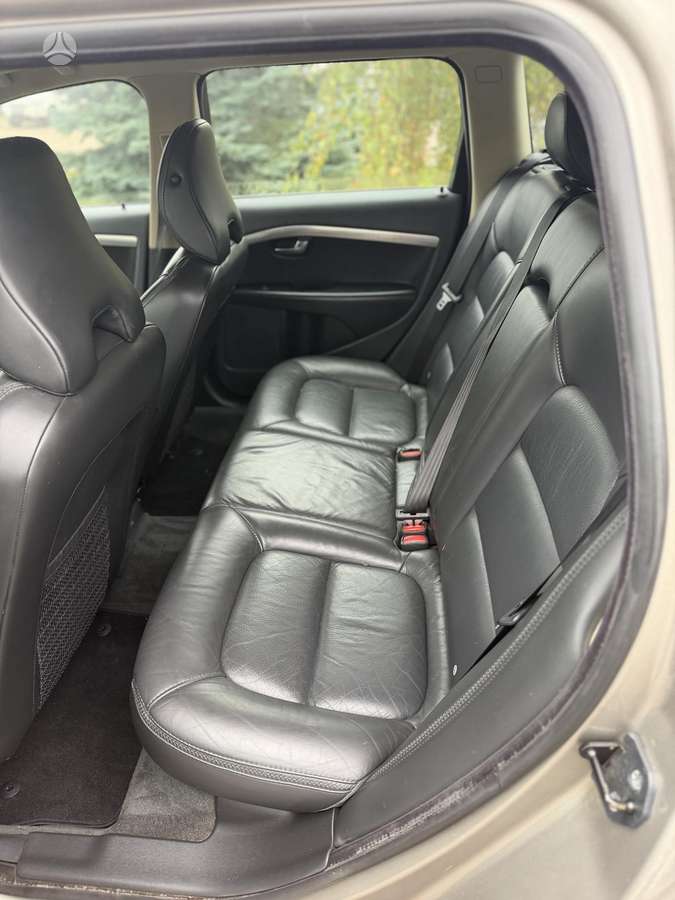 Volvo XC70 2008 — photo 14
