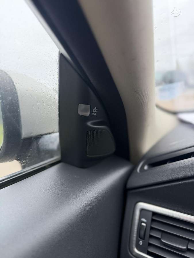 Volvo XC70 2008 — photo 15