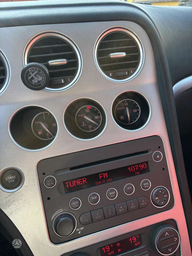 Alfa Romeo 2006 — photo 12