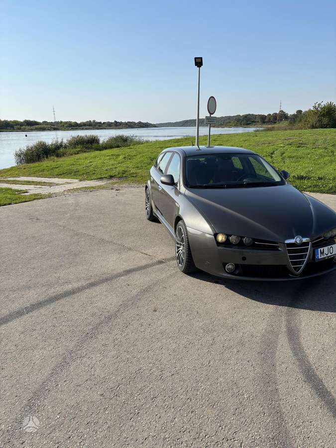 Alfa Romeo 2006 — photo 7