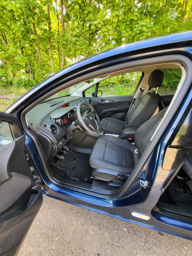 Opel Meriva 2012 — photo 13