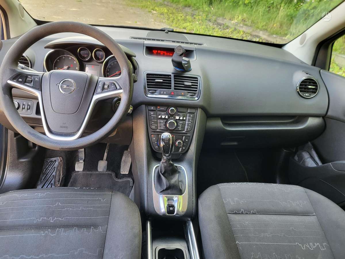 Opel Meriva 2012 — photo 15