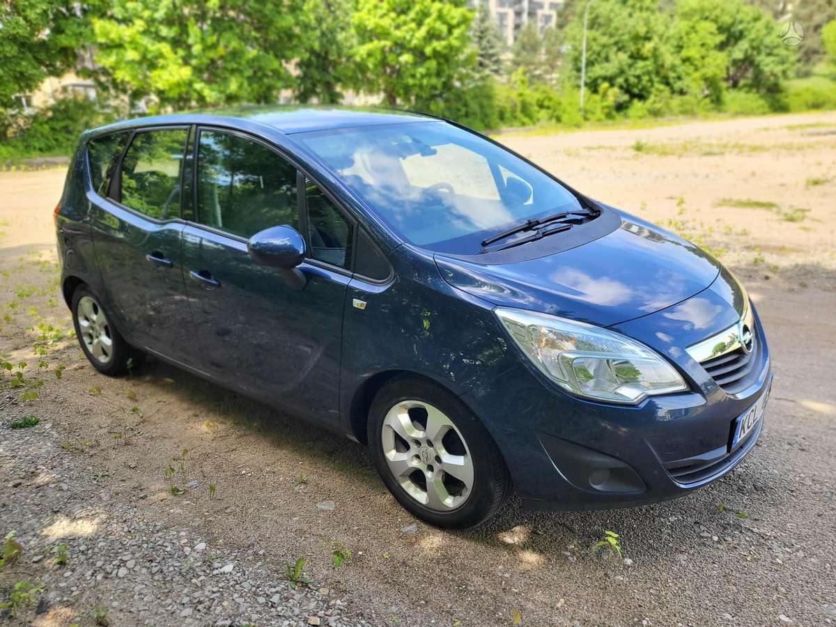 Opel Meriva 2012 — photo 7