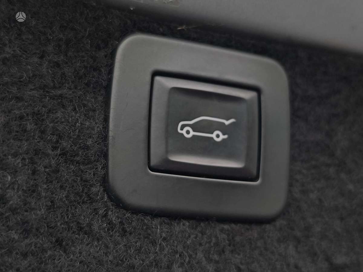 Opel Insignia 2014 — photo 11