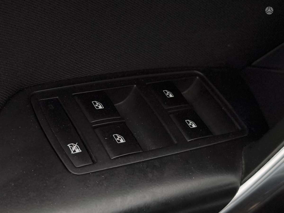 Opel Insignia 2014 — photo 15