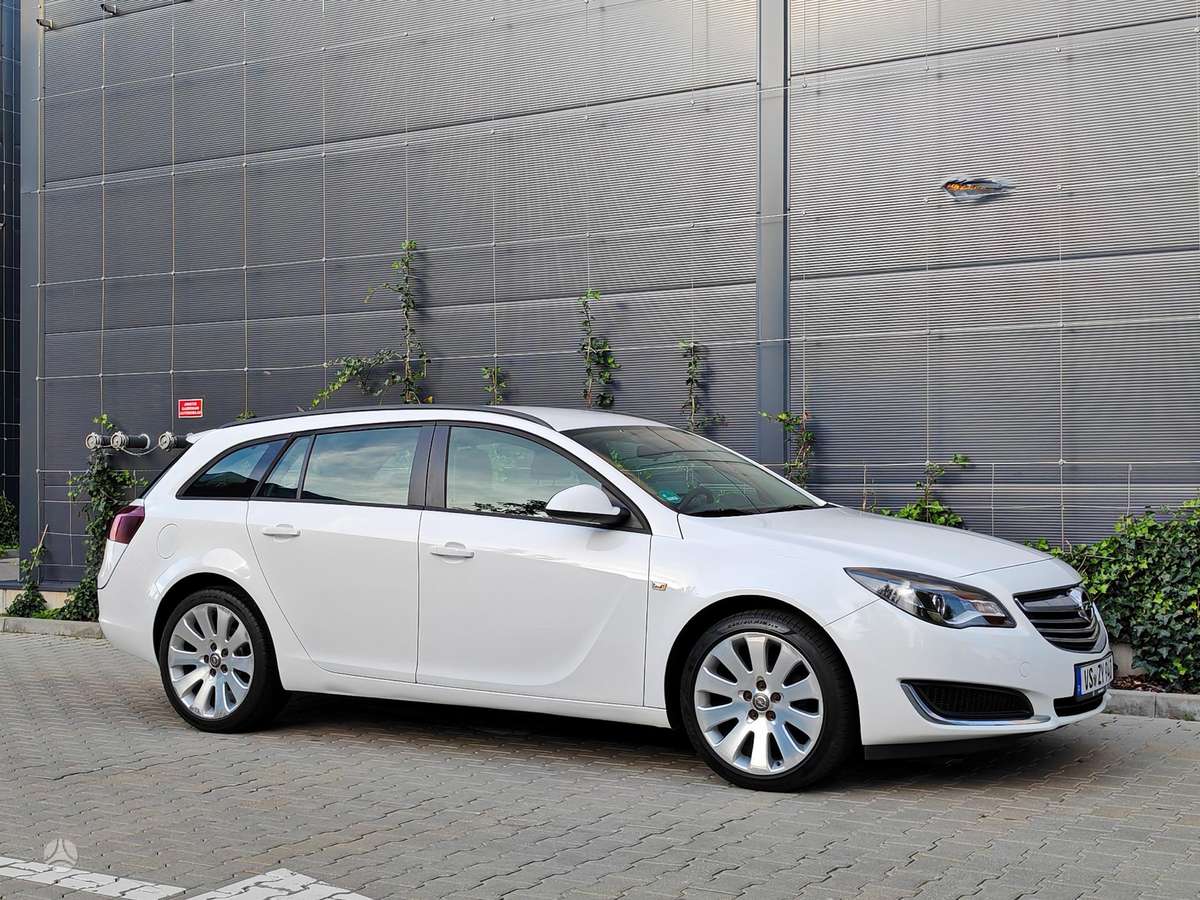 Opel Insignia 2014 — photo 10