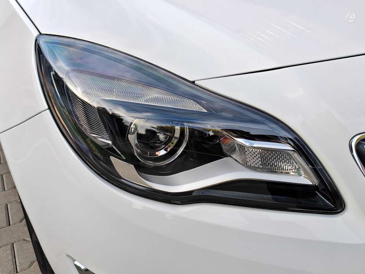 Opel Insignia 2014 — photo 13